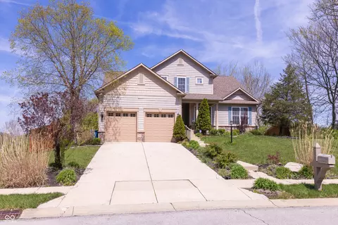 5251 Ladywood Bluff Pl, Indianapolis, IN 46226