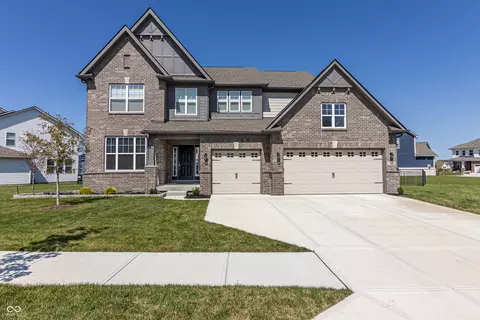 2168 Hengist Dr, Westfield, IN 46074