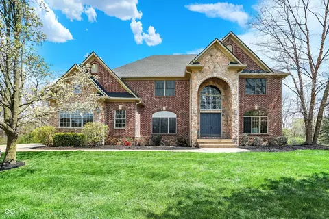 3940 Woodcrest Ct, Noblesville, IN 46062