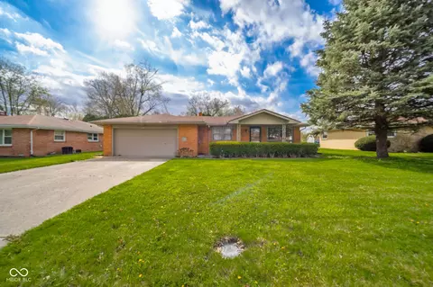1507 Lynnwood Dr, Anderson, IN 46012