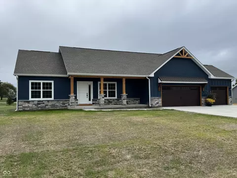 1481 Trophy Ct, Crawfordsville, IN 47933