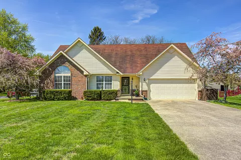 7114 Hickory Rd, Indianapolis, IN 46259