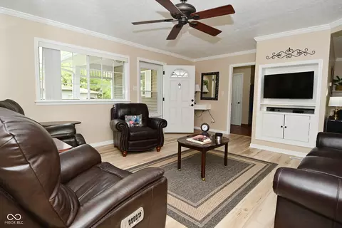 601 E 95th St, Indianapolis, IN 46240 photo 6