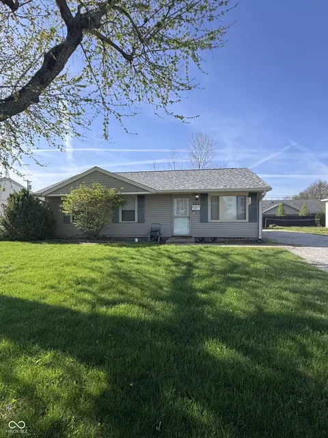 369 Northfield Dr, Mooresville, IN 46158