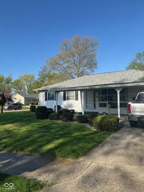 929 Delman Dr, Shelbyville, IN 46176
