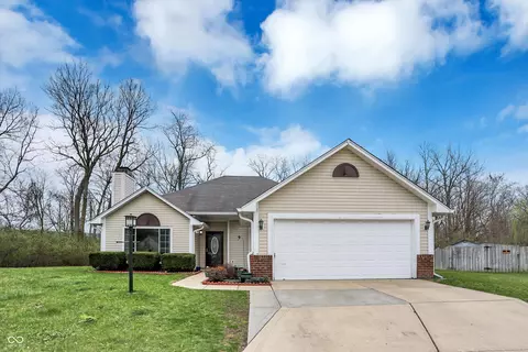4511 Hunt Master Ct, Indianapolis, IN 46268