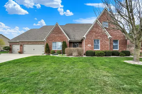 16 Cattail Ln, Brownsburg, IN 46112