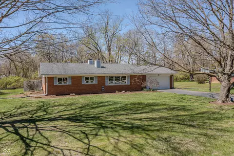 10586 W School Pkwy, Indianapolis, IN 46280