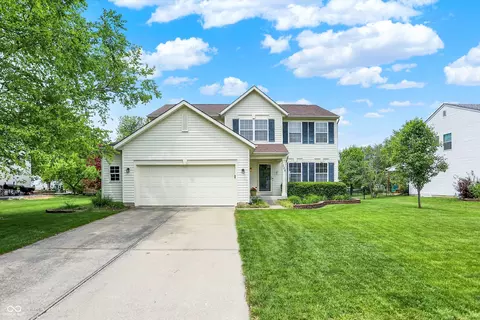 286 Fairfax Ln, Greenwood, IN 46142