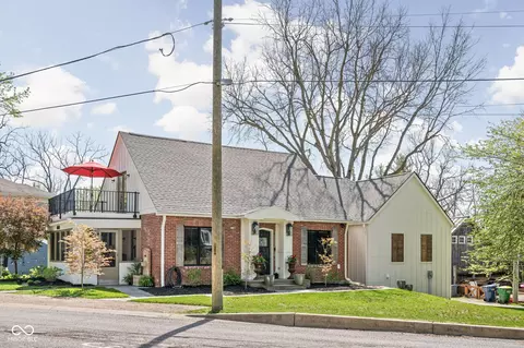 775 W Hawthorne St, Zionsville, IN 46077