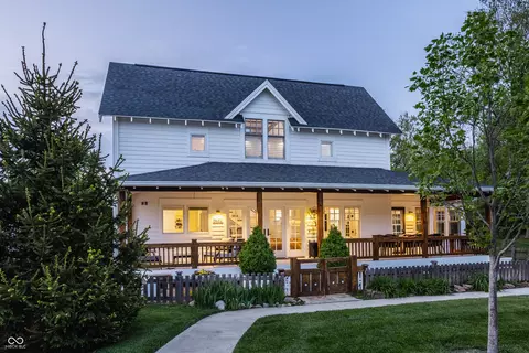 5682 Upper Garden Way, Zionsville, IN 46077