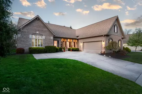 9626 Oakhaven Ct, Indianapolis, IN 46256