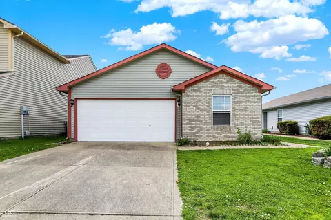 5666 Ensley Ct, Indianapolis, IN 46254