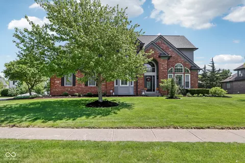 7323 Elm Ridge Dr, Indianapolis, IN 46236