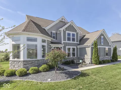 1051 Margate Dr, Greenwood, IN 46143