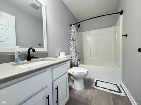 Bath - 405 Eagle Dr, Covington, IN 47932 photo 6 of 6