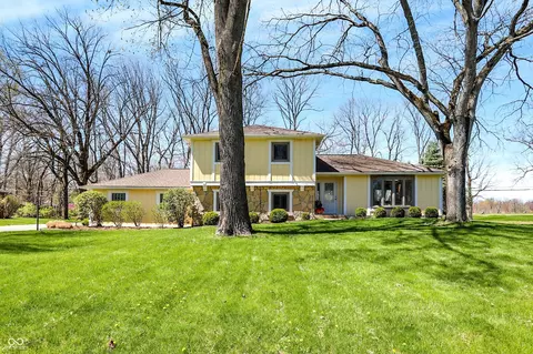11006 Timber Ln, Carmel, IN 46032