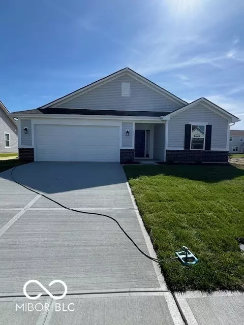 339 Antioch St, Greenfield, IN 46140