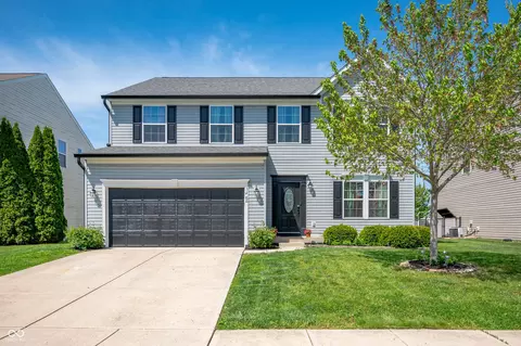 3286 Hemlock St, Whiteland, IN 46184