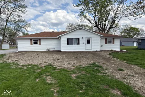 829 Washington Ave, Cicero, IN 46034