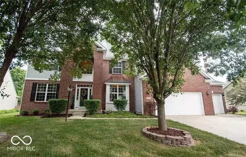 13717 Van Buren Pl, Fishers, IN 46038