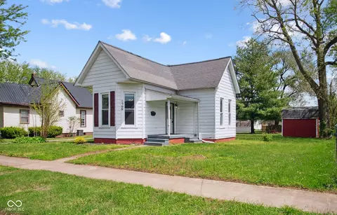 1509 Sycamore St, Columbus, IN 47201
