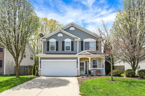 3466 Firethorn Dr, Whitestown, IN 46075