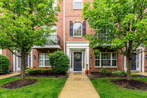 11905 Kelso Dr #3, Zionsville, IN 46077