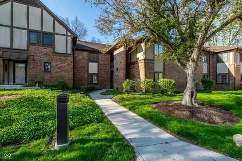 2141 Rome Dr #B, Indianapolis, IN 46228