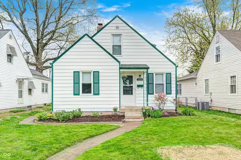 1231 Nester St, Speedway, IN 46224