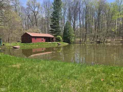 5561 Flowing Well Rd, Poland, IN 47868