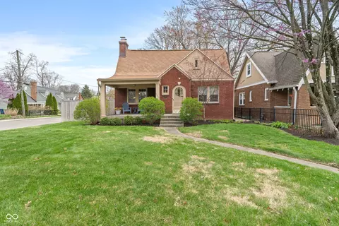 5697 Broadway St, Indianapolis, IN 46220
