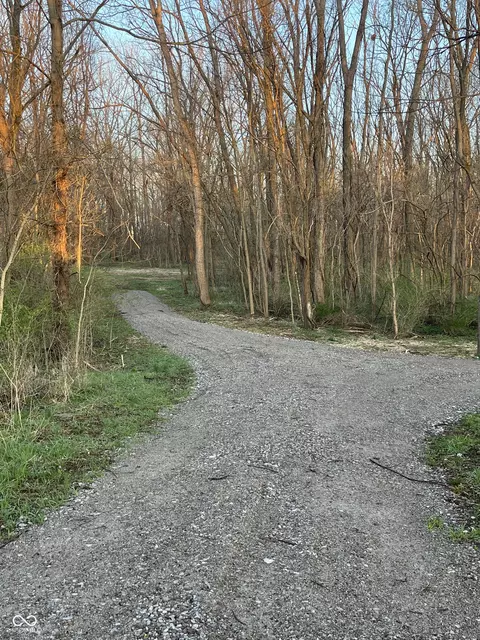 0 River Rd, Columbus, IN 47201