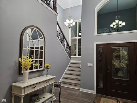 Entry Way - 8188 Spring Valley Dr, Plainfield, IN 46168 photo 2 of 6
