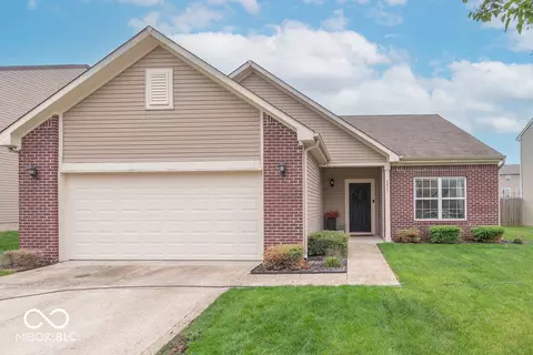 6411 Enclave Blvd, Greenwood, IN 46143