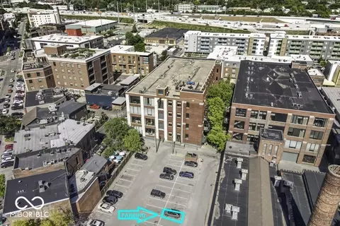 Exterior - 624 E Walnut St #46, Indianapolis, IN 46204 photo 3 of 12