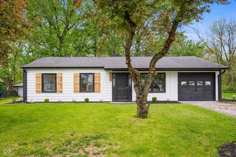 1295 Rolling Ridge Dr, Noblesville, IN 46060