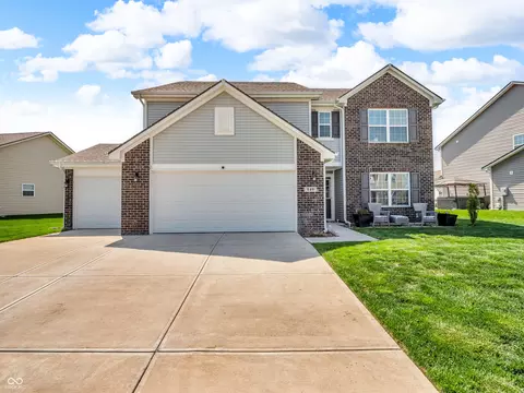 546 Freedom Dr, Pittsboro, IN 46167