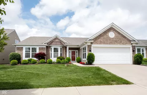16204 Oakford Trl, Fishers, IN 46037
