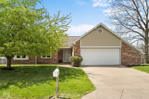 1170 Runningbrook Dr, Avon, IN 46123