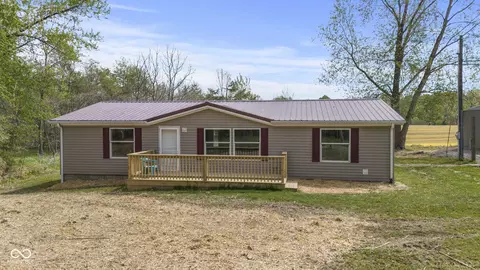 6106 N Sanders Rd, Austin, IN 47102
