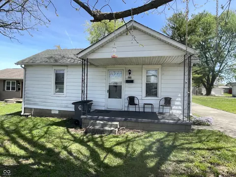 908 N Broadway St, Seymour, IN 47274
