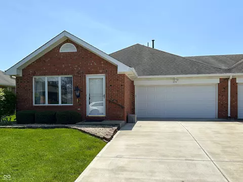 379 Vinewood Dr N, Brownsburg, IN 46112