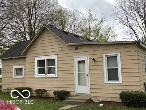 598 Young St, Franklin, IN 46131
