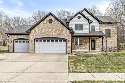 769 Raintree Dr, Avon, IN 46123