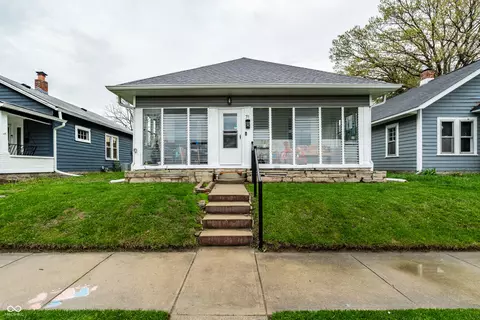 71 S 9th Ave, Beech Grove, IN 46107