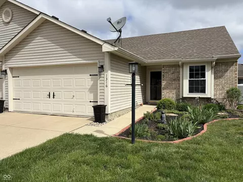 1316 Long Shore Dr, Indianapolis, IN 46217