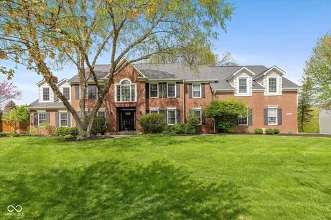 11469 Burkwood Dr, Carmel, IN 46033