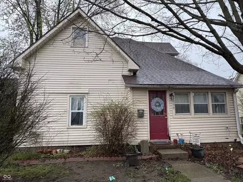 658 Chestnut St, Noblesville, IN 46060