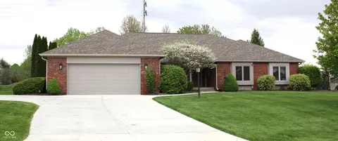 215 Fairway Ct, Franklin, IN 46131